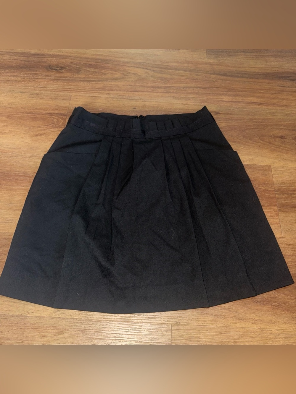 Gap Size 2 Black Inverted Pleated Flare Mini Skate Skirt with Pockets